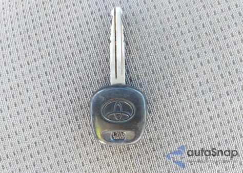 2004 Toyota Sienna Le из США, поврежденный, VIN 5TDZA23C24S181563